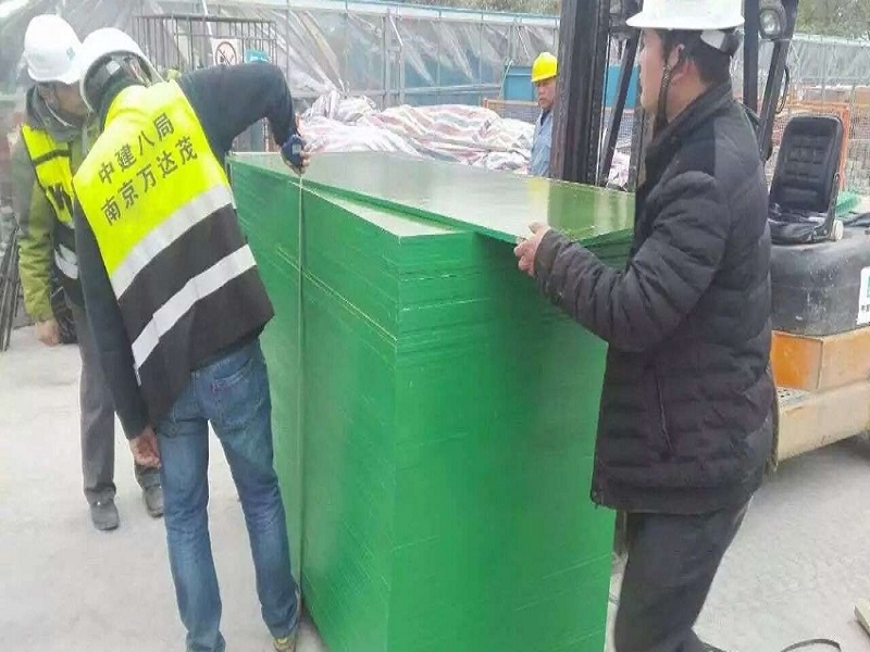 覆塑建筑模板